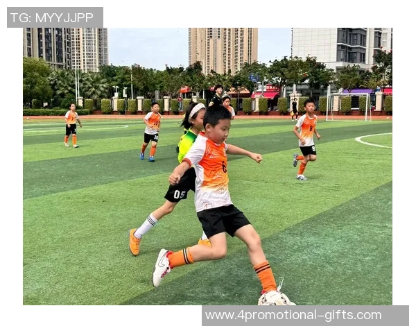 足球明星风采集锦展示球场英姿与激情时刻的精彩瞬间